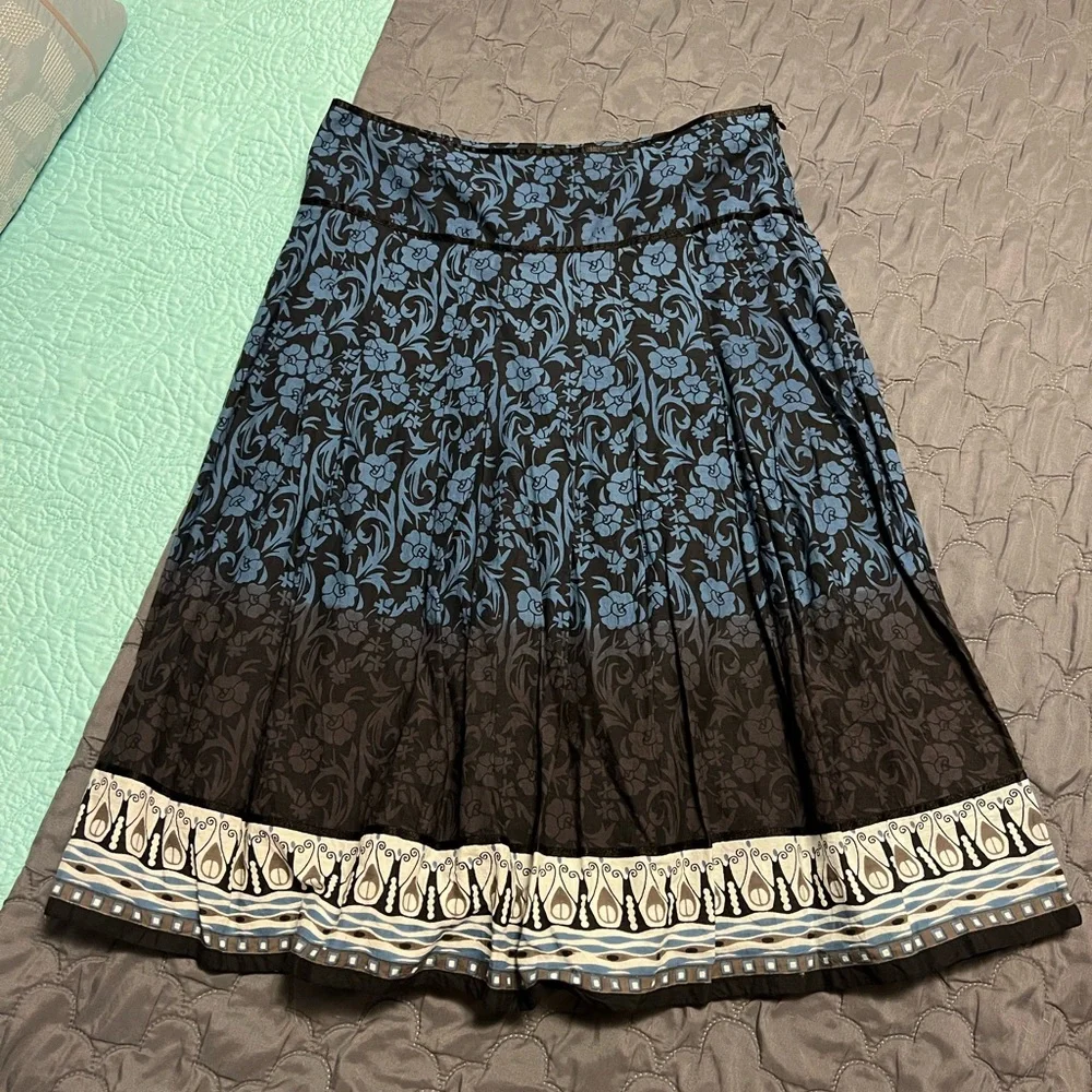 Coupe collection midi a-line skirt. Size 10 - Picture 6 of 6